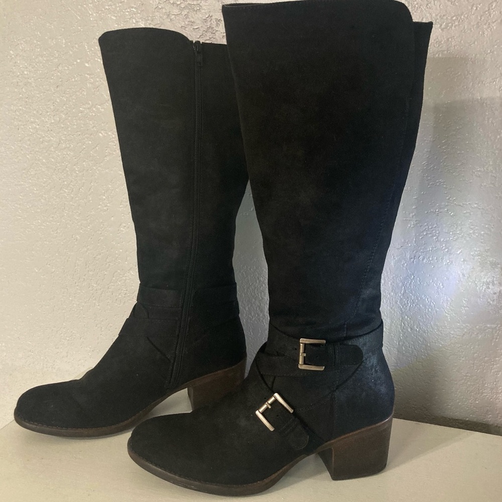 White Mountain Wide-Leg Boots